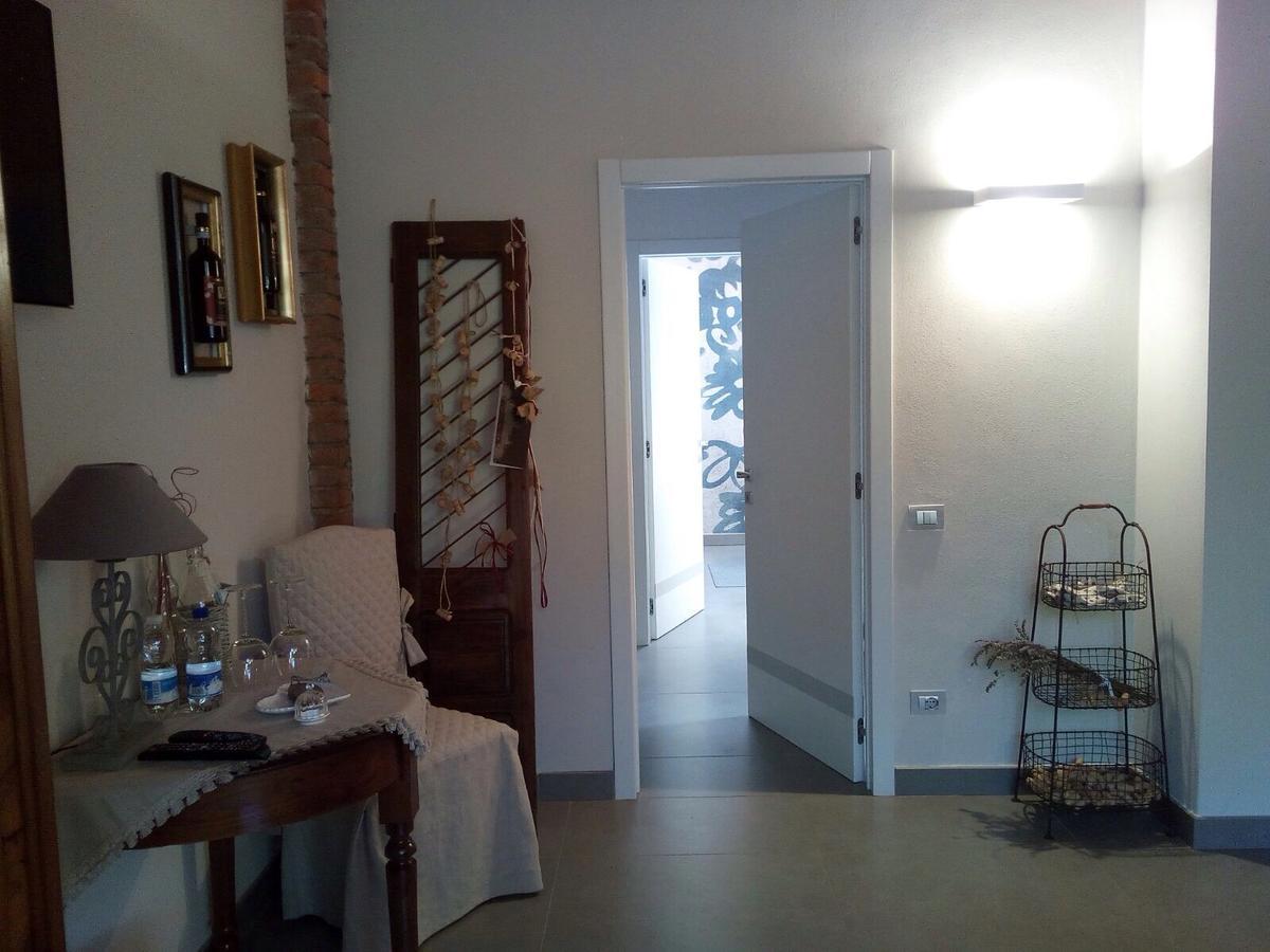 Relais Profumo Di Vino Bed & Breakfast Borgomanero Ngoại thất bức ảnh